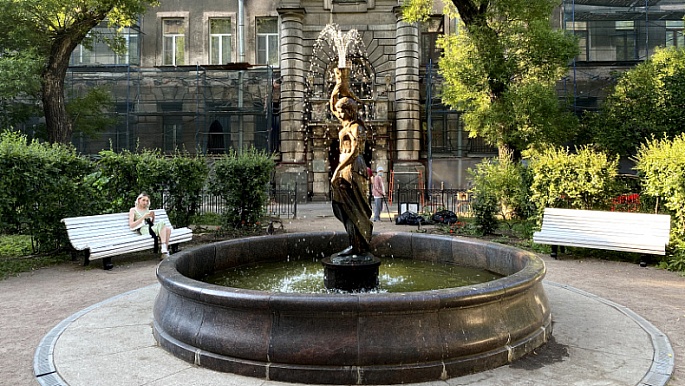 Обзорная экскурсия Петербургу. Спас на крови. Спрятанный город