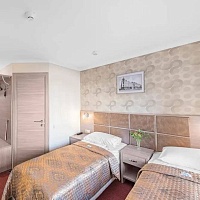 Проживание 12