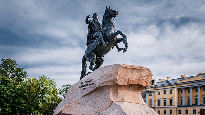 Многоликий Петербург