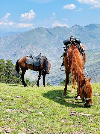Архыз - край озер и водопадов на конях