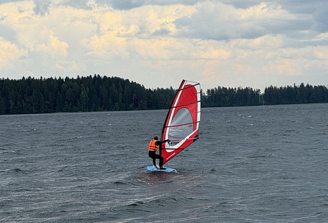 Вингфойлинг и виндсерфинг на Валдае!