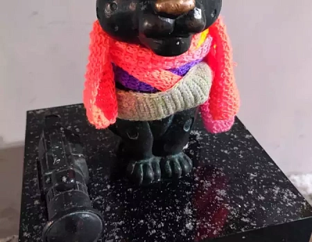 Охота за барсиками: псковский квест на один день. Скульптурный шерлок: разгадай профессию барсика.Фото 7