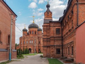 Гуслицкий монастырь и озера Маненок