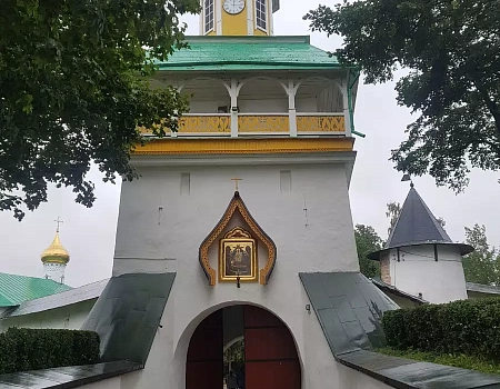 Зимние и летние Печоры: монастырь, пещеры и тихие улицы.Фото 2