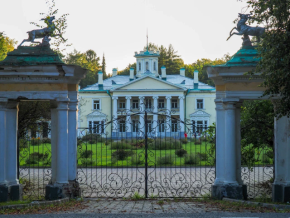В усадьбу Валуево