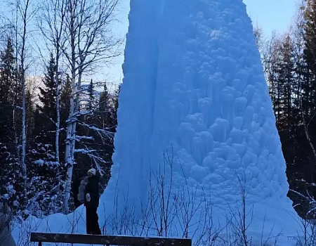 Ледяной дворец, созданный случайностью и морозом.Фото 3