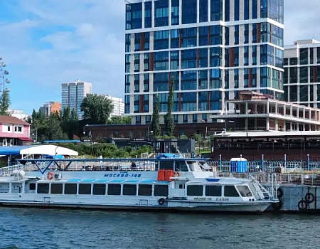 50 оттенков синего: Дом Бэтмена и другие архитектурные акценты Новосибирска..Фото 3