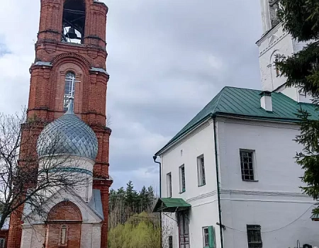 Между болот и сосен: собор Архангела Михаила.Фото 5