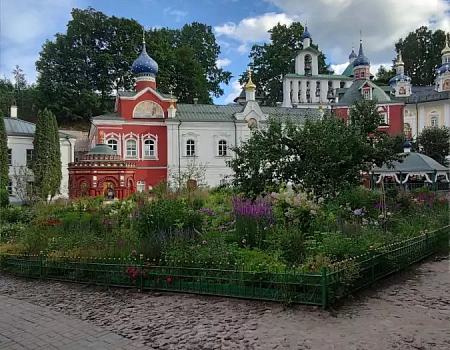 Зимние и летние Печоры: монастырь, пещеры и тихие улицы.Фото 6