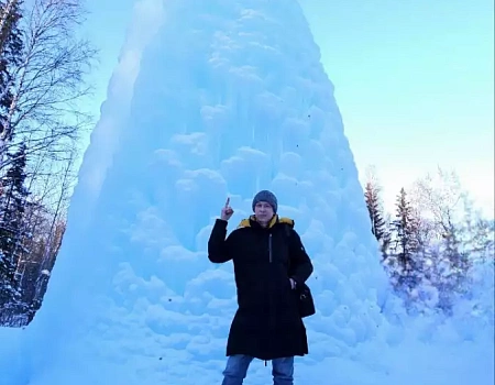 Ледяной дворец, созданный случайностью и морозом.Фото 1