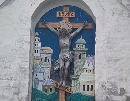 Между болот и сосен: собор Архангела Михаила.Фото 4